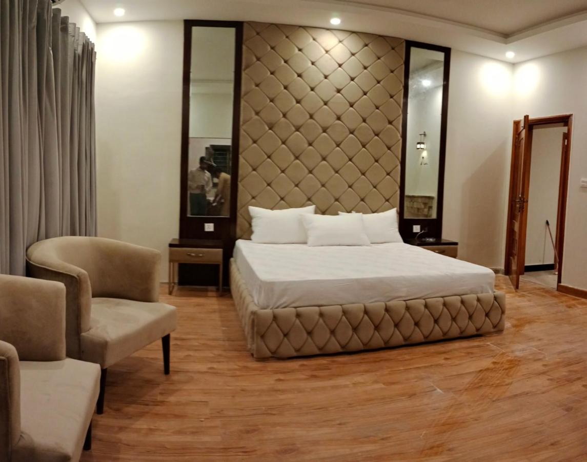Hayat Grand Guest House Islamabad Esterno foto