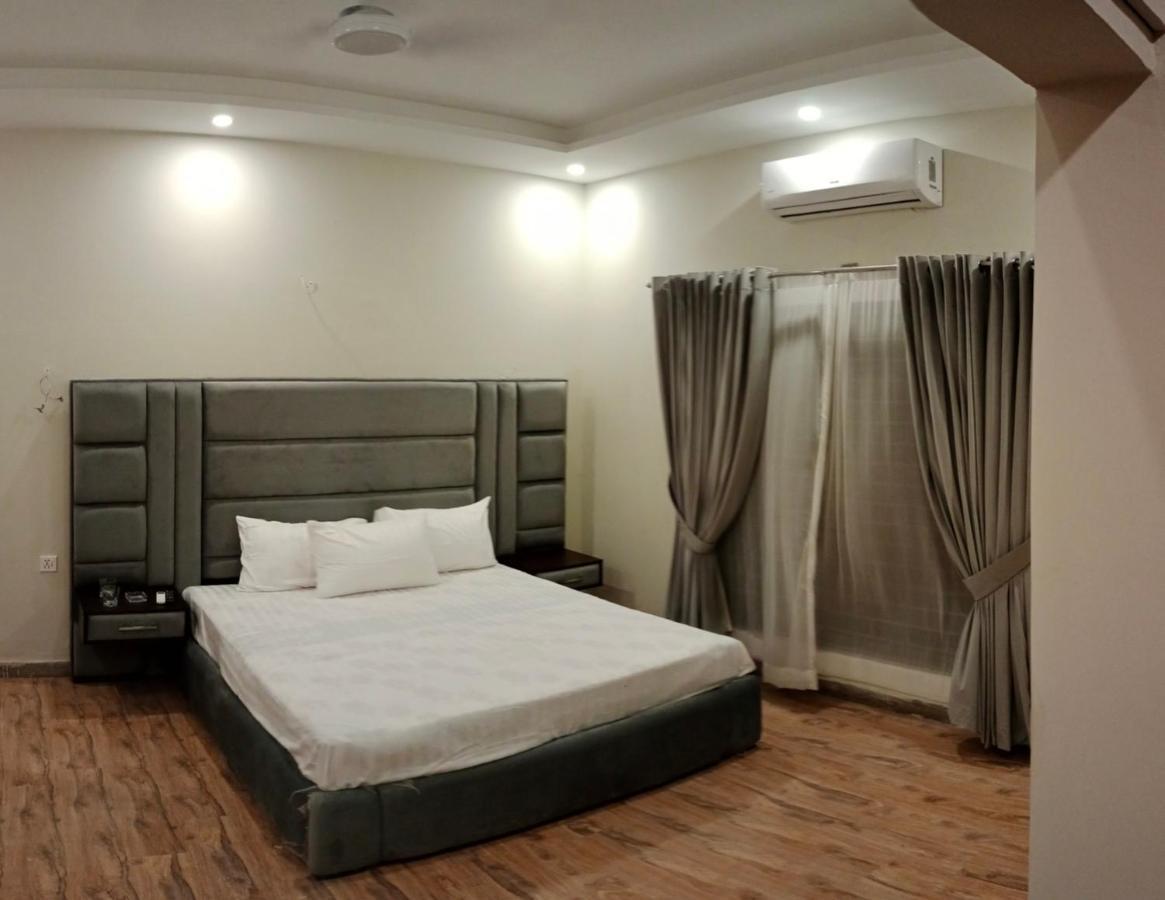 Hayat Grand Guest House Islamabad Esterno foto