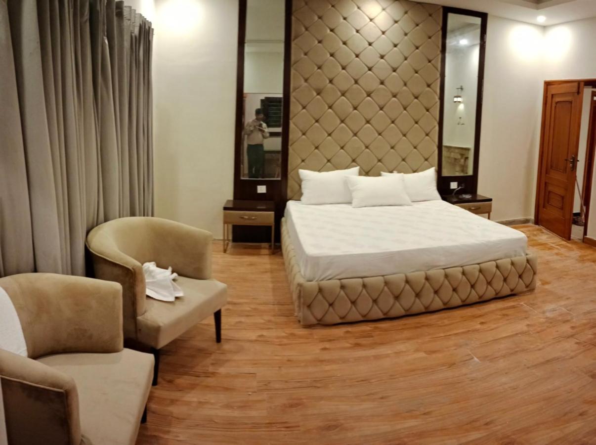 Hayat Grand Guest House Islamabad Esterno foto