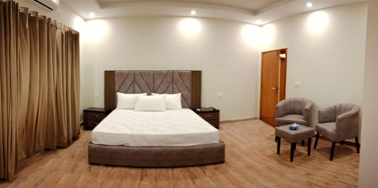 Hayat Grand Guest House Islamabad Esterno foto