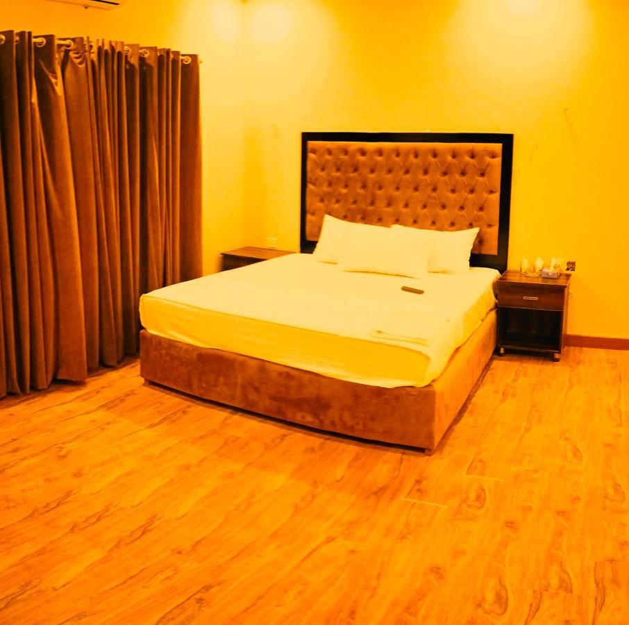 Hayat Grand Guest House Islamabad Esterno foto