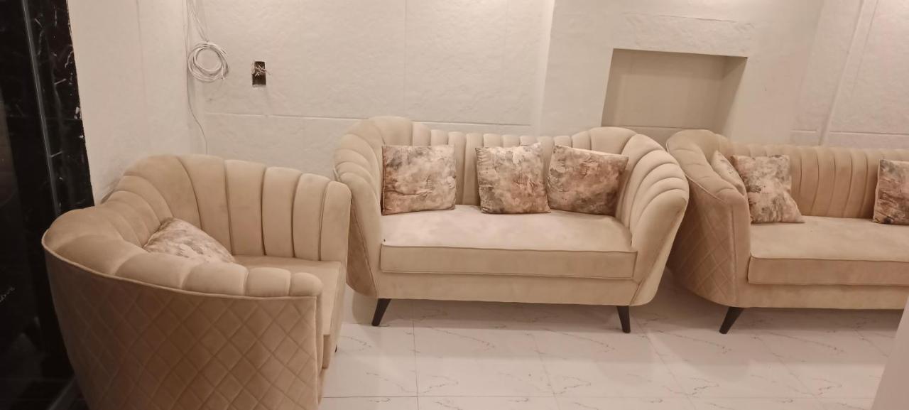 Hayat Grand Guest House Islamabad Esterno foto