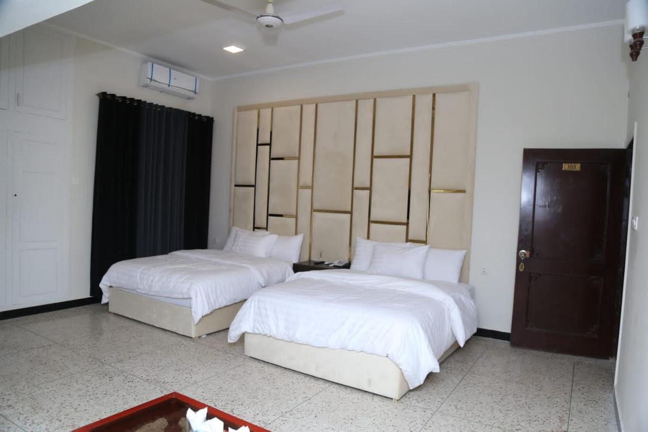 Hayat Grand Guest House Islamabad Esterno foto