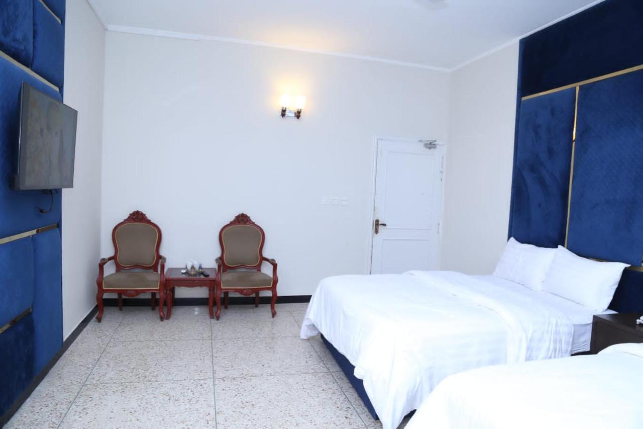 Hayat Grand Guest House Islamabad Esterno foto