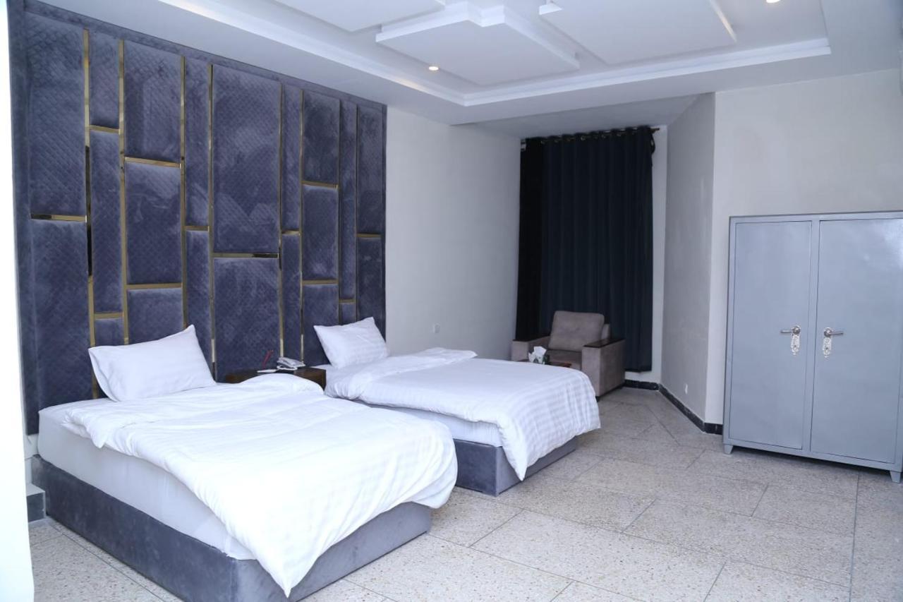 Hayat Grand Guest House Islamabad Esterno foto