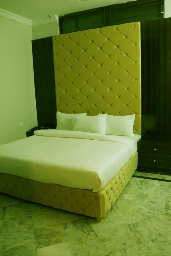 Hayat Grand Guest House Islamabad Esterno foto