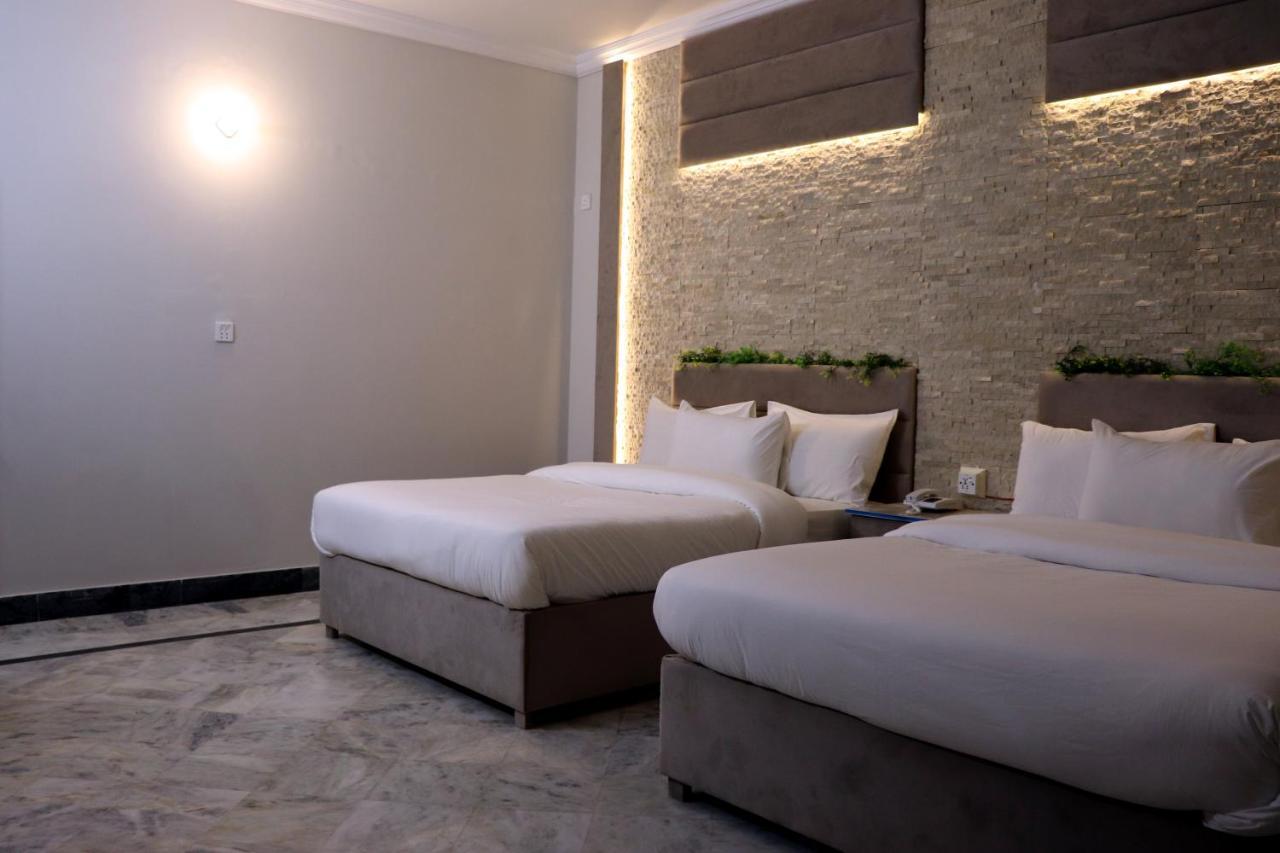 Hayat Grand Guest House Islamabad Esterno foto